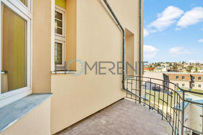 Prodej bytu 3+1, Liberec - Liberec III-Jeřáb, nám. Soukenné, 126 m2