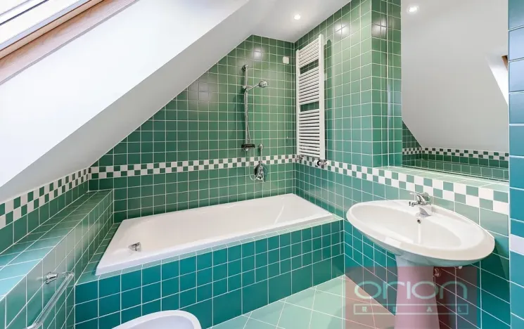 Pronájem bytu 3+kk, Praha - Nové Město, Odborů, 100 m2