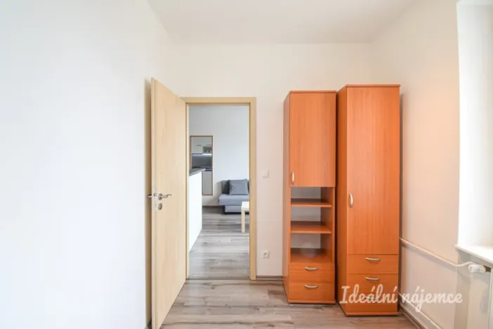 Pronájem bytu 2+kk, Brno, Renneská třída, 39 m2