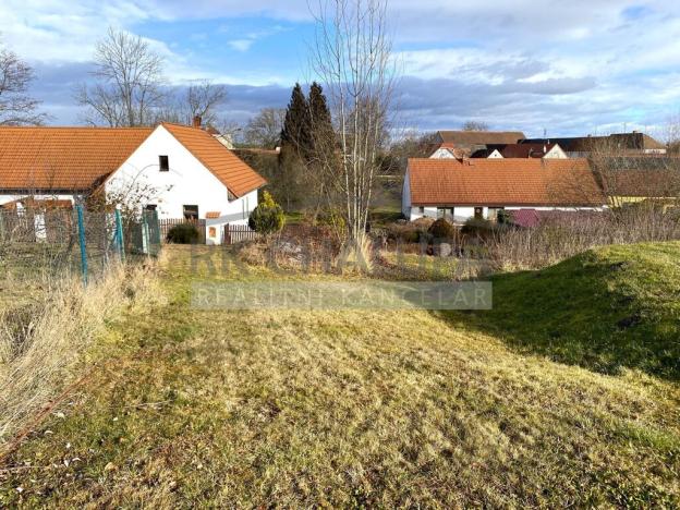 Prodej pozemku pro bydlení, Lišov - Hůrky, 1531 m2