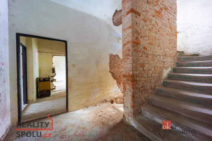 Prodej činžovního domu, Košťálov, 400 m2