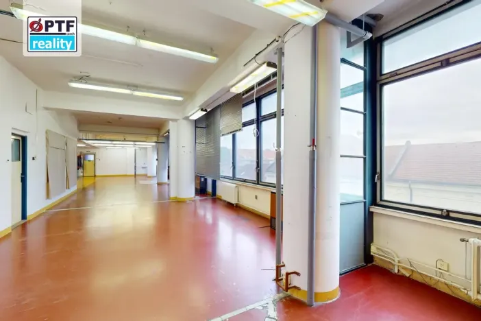 Pronájem skladu, Plzeň, Radobyčická, 310 m2