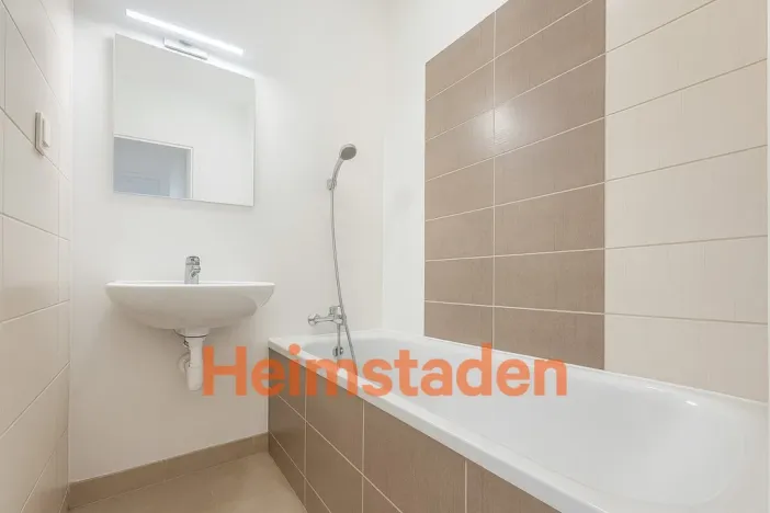 Pronájem bytu 2+1, Karviná - Nové Město, Čapkova, 55 m2