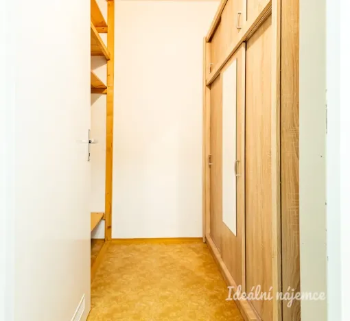 Pronájem bytu 1+kk, Praha - Letňany, Kostomlatská, 49 m2