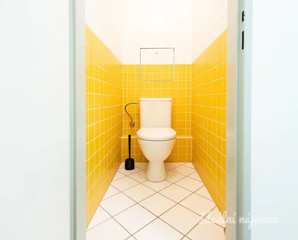 Pronájem bytu 1+kk, Praha - Letňany, Kostomlatská, 49 m2