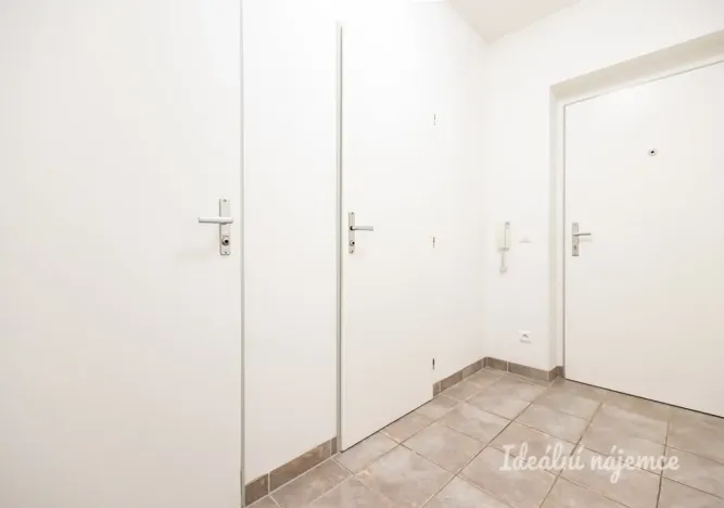 Pronájem bytu 1+kk, Praha - Letňany, Kostomlatská, 49 m2