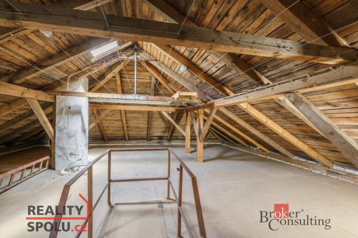 Prodej rodinného domu, Janov nad Nisou, 200 m2