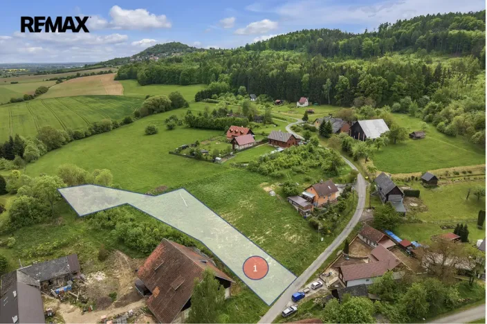 Prodej pozemku pro bydlení, Podhradí, 1400 m2