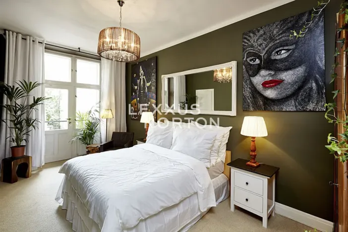 Pronájem bytu 3+1, Praha - Nové Město, Na hrobci, 97 m2