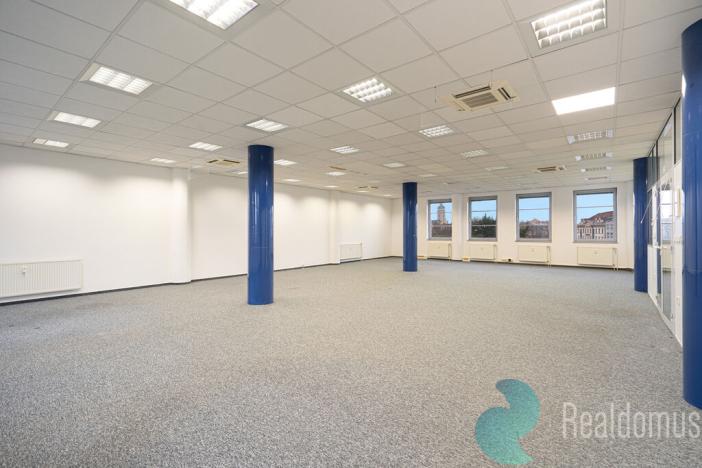 Pronájem kanceláře, České Budějovice, Pražská tř., 466 m2