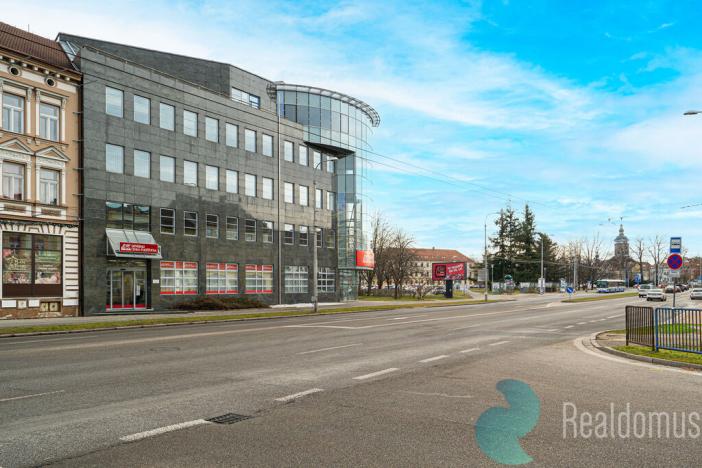 Pronájem kanceláře, České Budějovice, Pražská tř., 466 m2