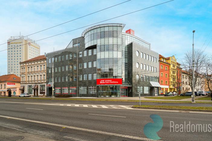 Pronájem kanceláře, České Budějovice, Pražská tř., 466 m2