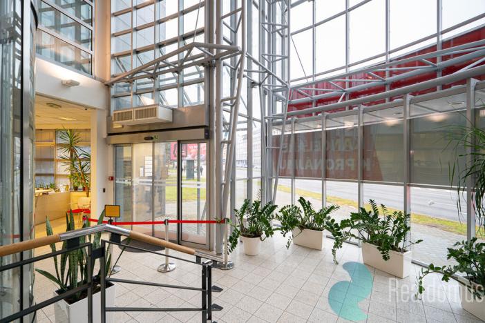 Pronájem kanceláře, České Budějovice, Pražská tř., 378 m2