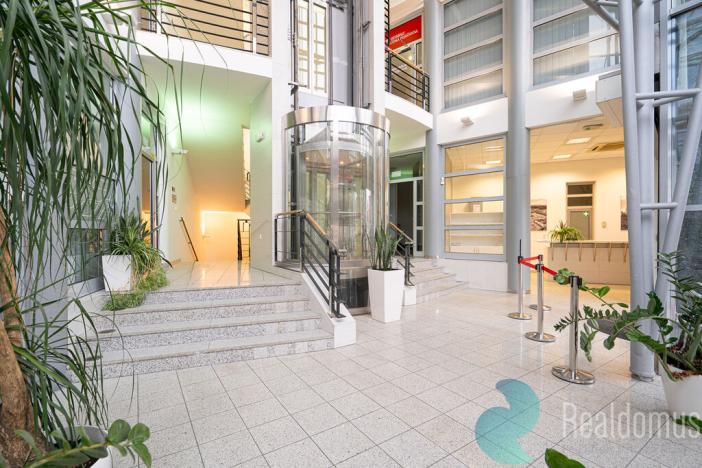 Pronájem kanceláře, České Budějovice, Pražská tř., 120 m2