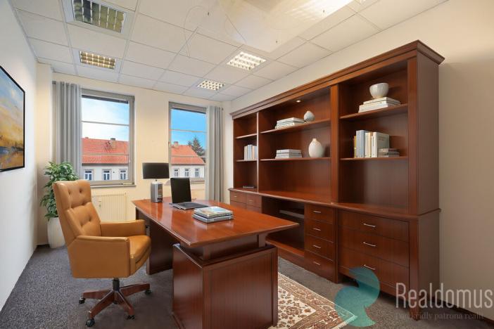 Pronájem kanceláře, České Budějovice, Pražská tř., 120 m2