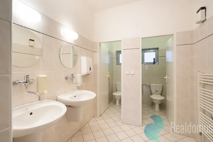 Pronájem kanceláře, České Budějovice, Pražská tř., 120 m2
