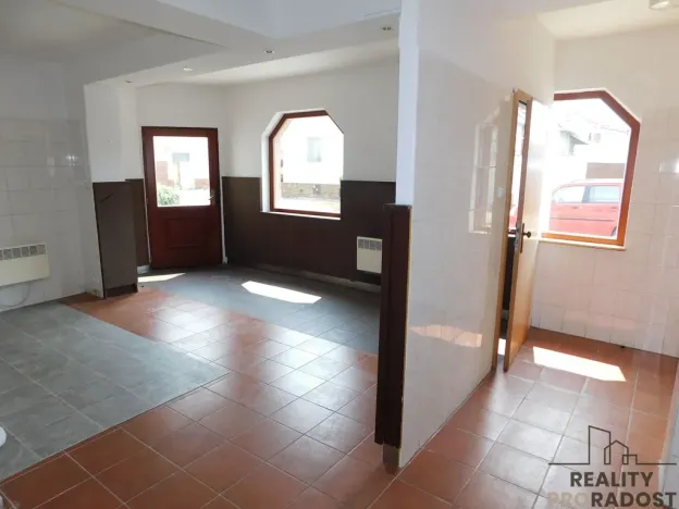 Pronájem obchodního prostoru, Hodonín, Brandlova, 30 m2
