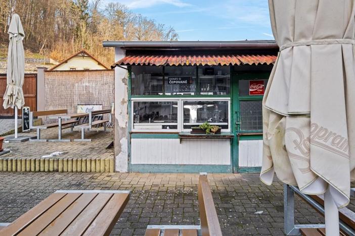 Prodej restaurace, Český Šternberk, 480 m2