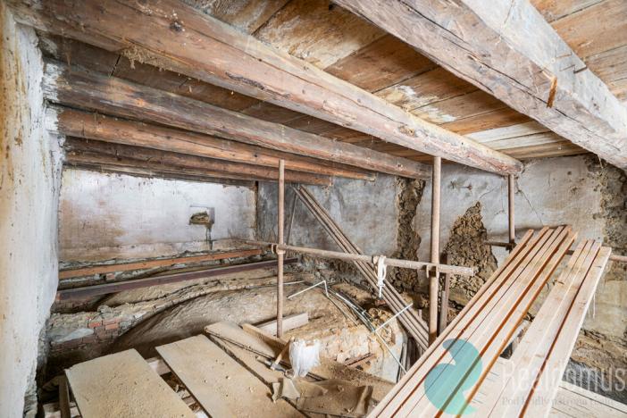 Prodej zemědělské usedlosti, Chroboly - Lučenice, 200 m2