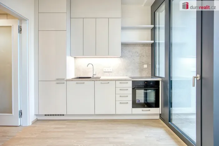 Pronájem bytu 1+kk, Praha - Smíchov, U Lihovaru, 29 m2