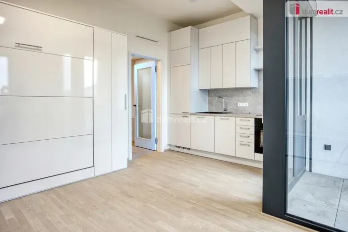 Pronájem bytu 1+kk, Praha - Smíchov, U Lihovaru, 29 m2