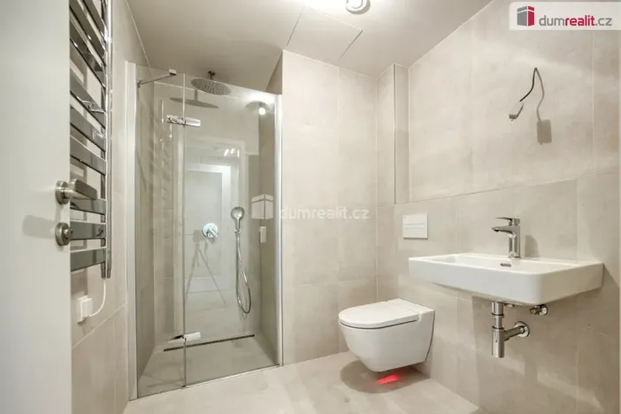 Pronájem bytu 1+kk, Praha - Smíchov, U Lihovaru, 29 m2