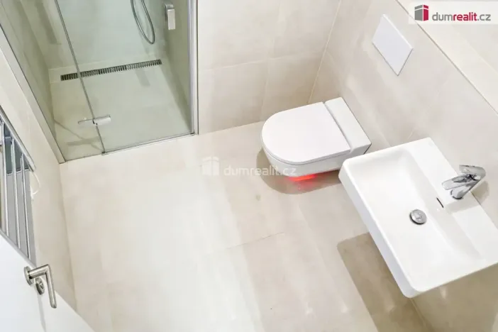 Pronájem bytu 1+kk, Praha - Smíchov, U Lihovaru, 29 m2