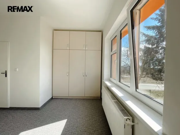 Pronájem kanceláře, Lety, 100 m2