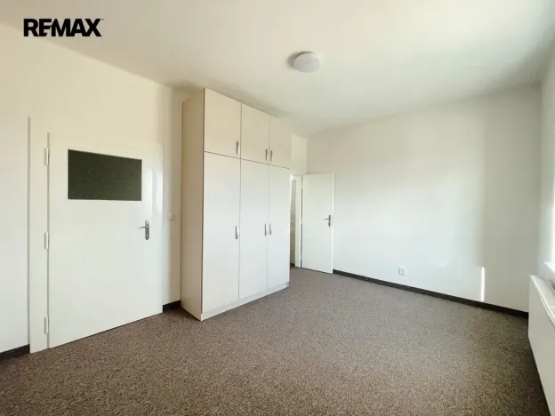 Pronájem kanceláře, Lety, 100 m2