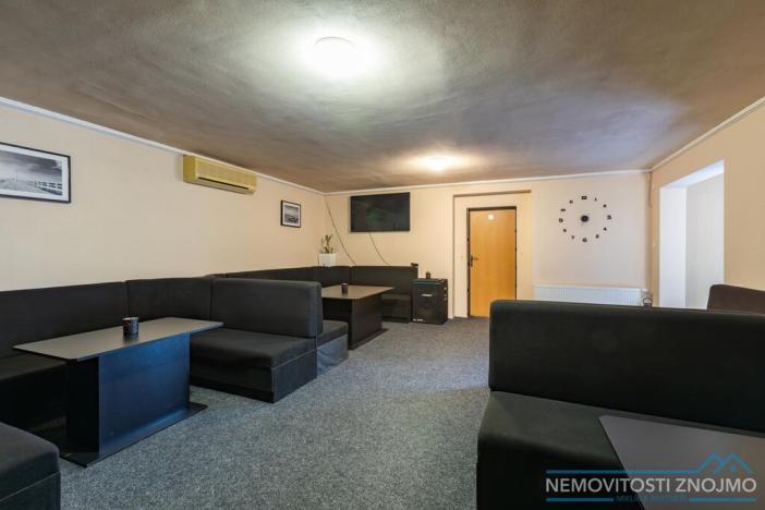 Prodej ubytování, Vrbovec, 390 m2