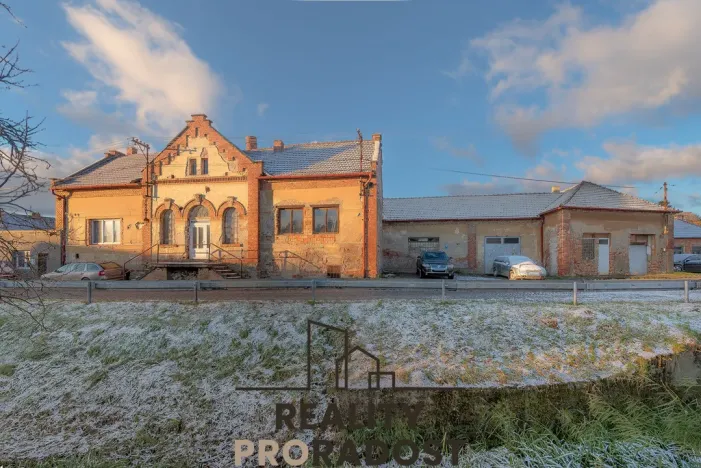 Prodej komerční nemovitosti, Archlebov, 1115 m2