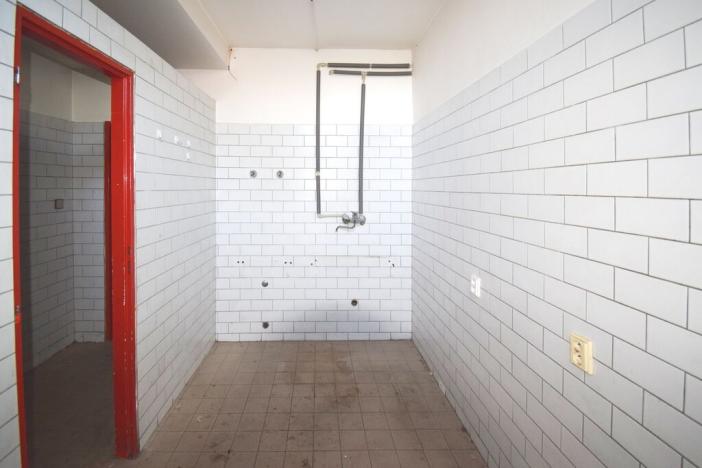 Pronájem obchodního prostoru, Plzeň - Lobzy, Sousedská, 1600 m2