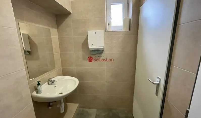 Pronájem kanceláře, Jičín, Dělnická, 26 m2