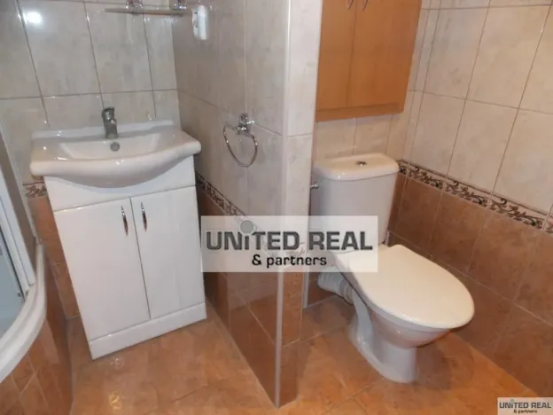 Pronájem bytu 2+1, Polabiny, Brožíkova, 58 m2