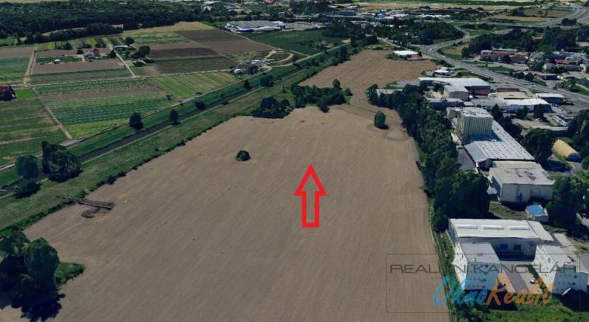 Prodej komerčního pozemku, Brno - Komárov, Hněvkovského, 5568 m2