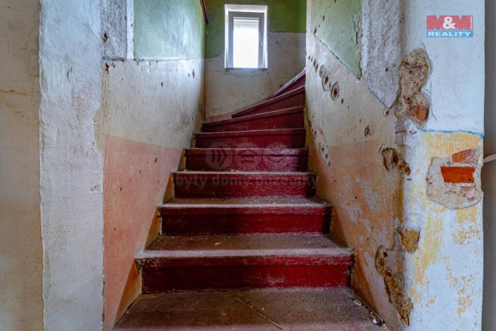 Prodej rodinného domu, Plesná, 5. května, 199 m2