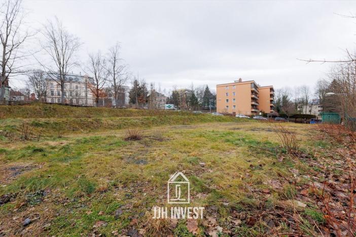 Pronájem komerčního pozemku, Liberec, Zeyerova, 3942 m2