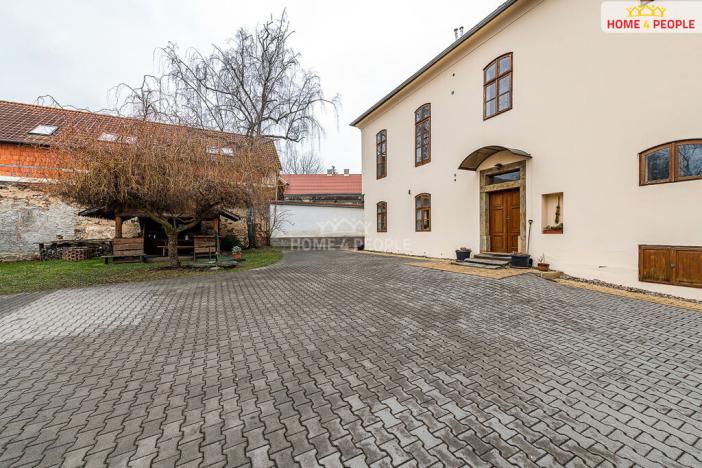Pronájem bytu 2+1, Veleň - Mírovice, Na návsi, 70 m2