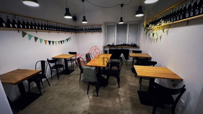 Pronájem obchodního prostoru, Ústí nad Labem - Ústí nad Labem-centrum, Vaníčkova, 56 m2