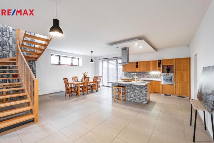 Prodej rodinného domu, Černošice, Měsíční, 323 m2