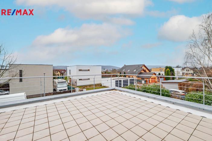 Prodej rodinného domu, Černošice, Měsíční, 323 m2