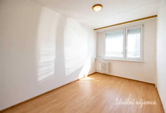 Pronájem bytu 2+kk, Praha - Petrovice, Lessnerova, 43 m2