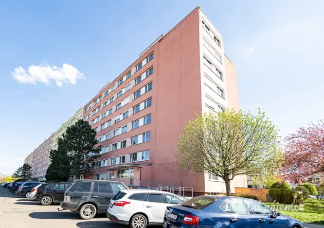 Pronájem bytu 2+kk, Praha - Petrovice, Lessnerova, 43 m2