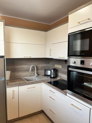 Pronájem bytu 1+kk, Hradec Králové - Nový Hradec Králové, Pod Zámečkem, 34 m2