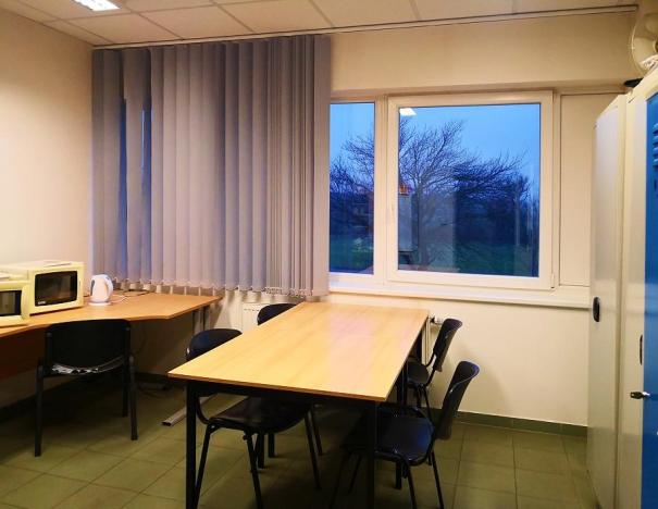 Pronájem kanceláře, Kozomín, 195 m2