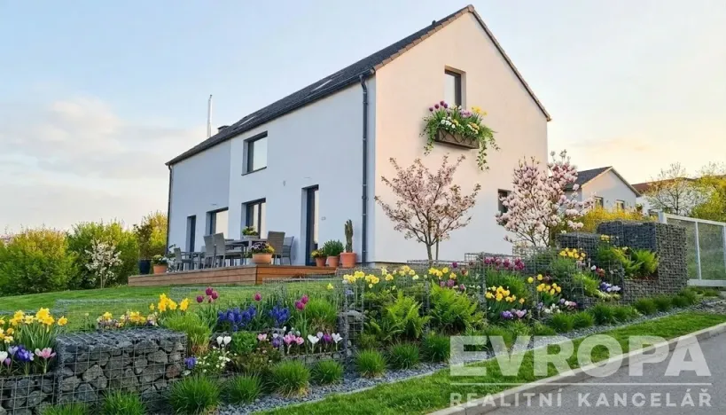 Prodej rodinného domu, Knovíz, Na Hrudném, 147 m2