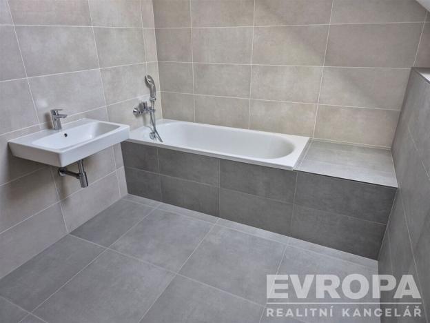 Prodej rodinného domu, Knovíz, Na Hrudném, 147 m2