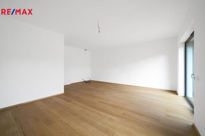 Prodej bytu 2+kk, Hradec Králové - Pražské Předměstí, Gočárova třída, 203 m2