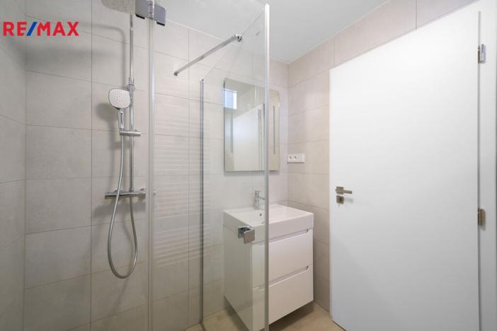 Prodej bytu 2+kk, Hradec Králové - Pražské Předměstí, Gočárova třída, 203 m2