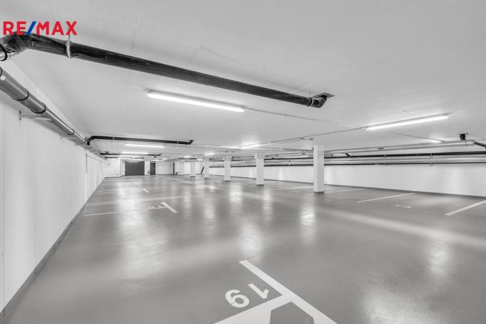 Prodej bytu 2+kk, Hradec Králové - Pražské Předměstí, Gočárova třída, 203 m2